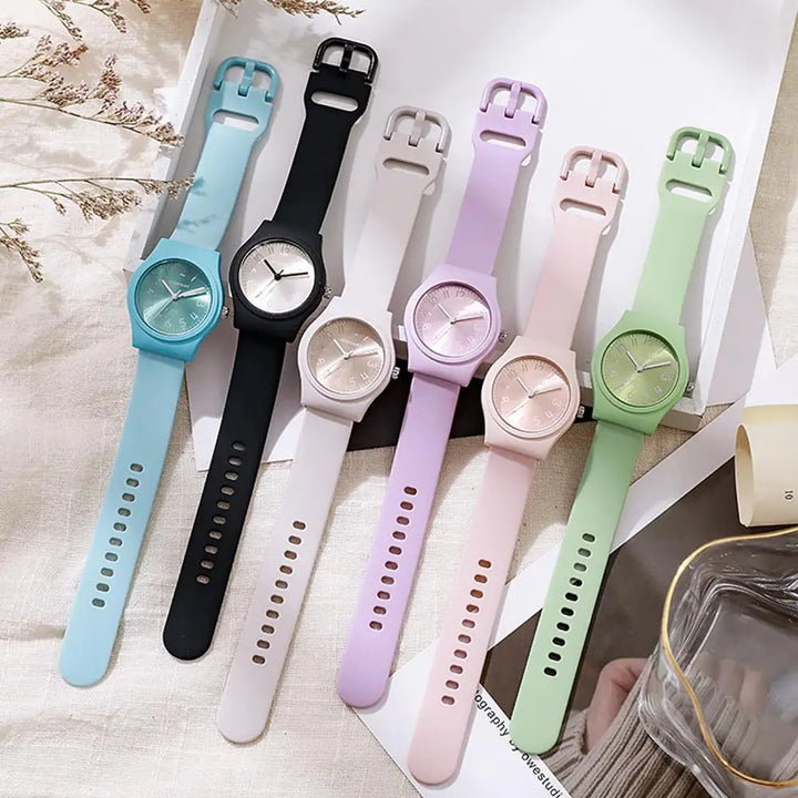 1pc Candy Color Wrist Watches For Women Fashion Quartz Watch Silicone Band Dial Women Wathes Casual Ladies Watch Relogio